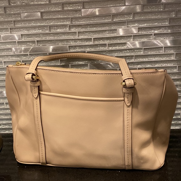 coach leather purse with multiple compartments, three zipper pouches - Picture 2 of 5